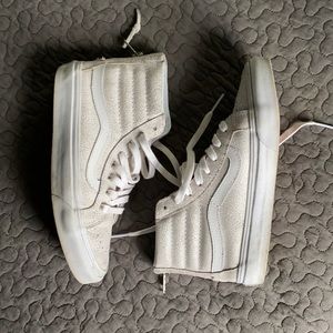 Sk-8 Hi Vans Distressed White